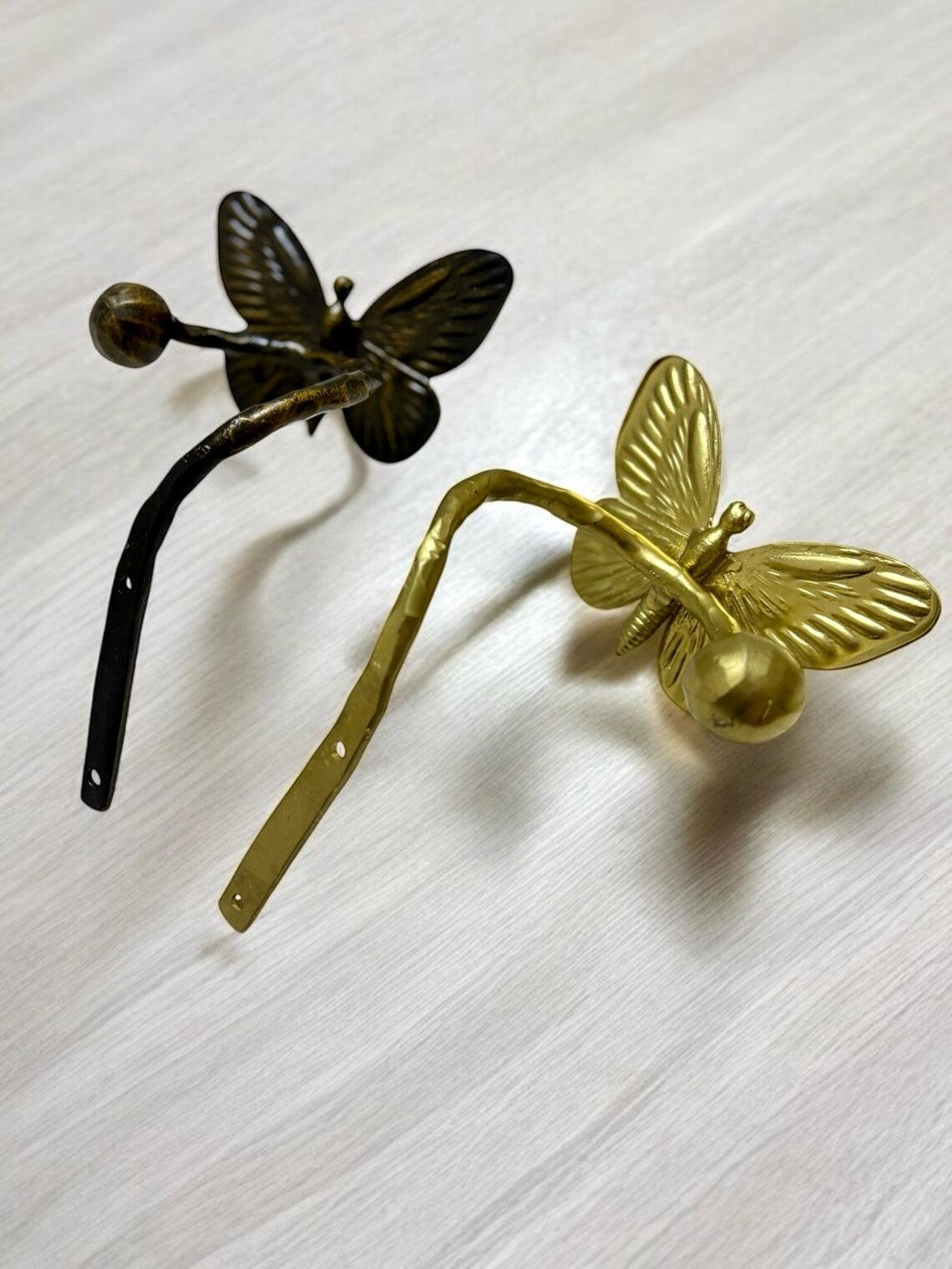 Handmade metal curtain ties, wall-mounted curtain ties, curtain holder - elegant and charming design, butterfly-shaped curtain hooks
