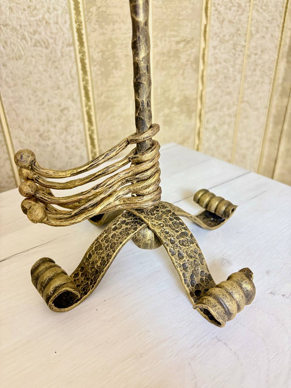 Forged Mug Stand with 8 Hooks,Adjustable Kitchen Cup Holder Rack,Hand Forged Metal, Bronze Patina, Premium Organizer