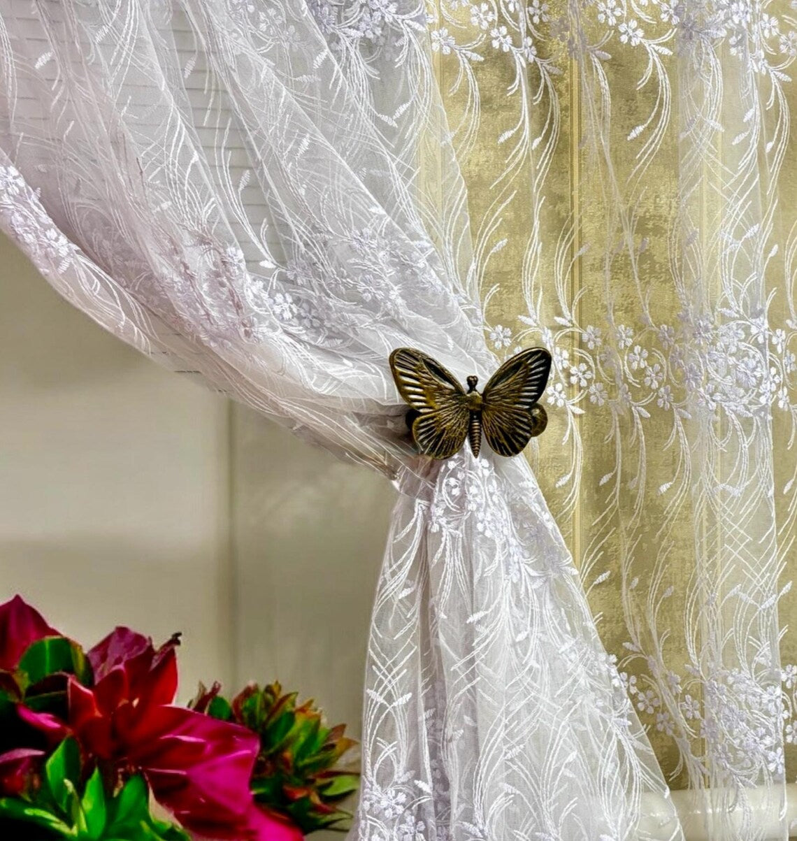 Handmade metal curtain ties, wall-mounted curtain ties, curtain holder - elegant and charming design, butterfly-shaped curtain hooks