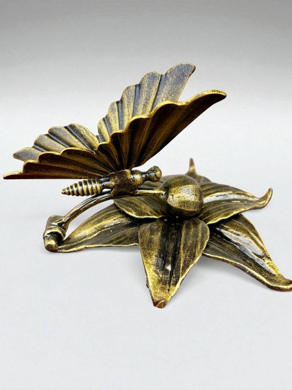 Metal Napkin Holder for Table,Decorative Flower Napkin Holder with Butterfly,Unique Handmade Tabletop Paper Napkin Holder