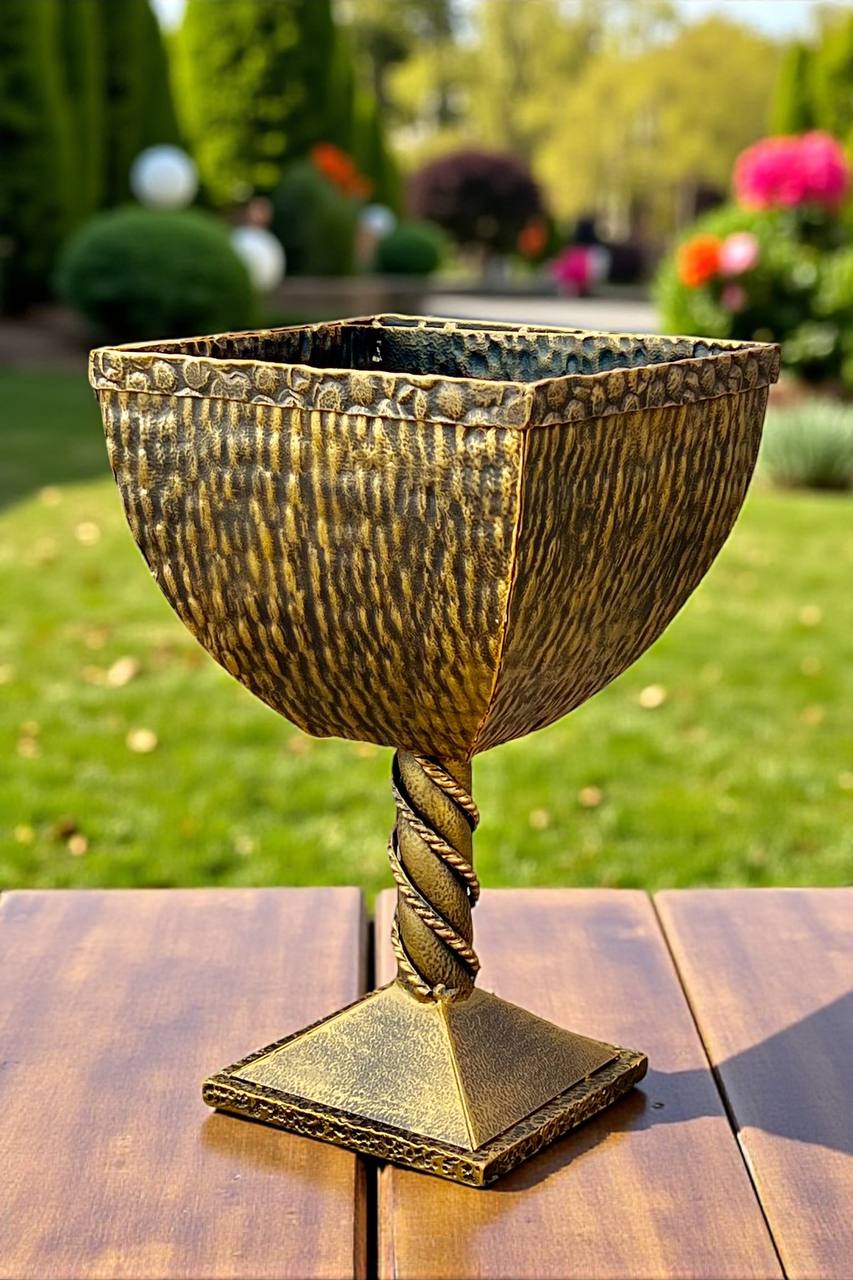 Wrought iron trash can,handmade metal trash can,modern trash can,outdoor, garden or interior decoration,outdoor trash can,gift,medieval styl