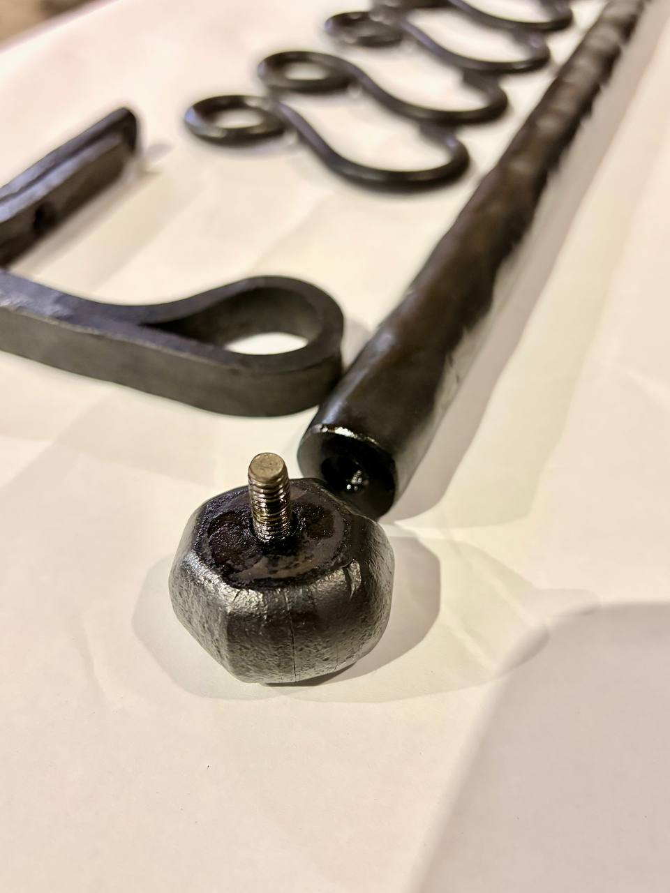 Forged Wall-Mounted Kitchen Rail in Amish & Farmhouse Style,Rustic Double Iron Pipe Ø22 mm,Hand-Forged Country Kitchen Decor