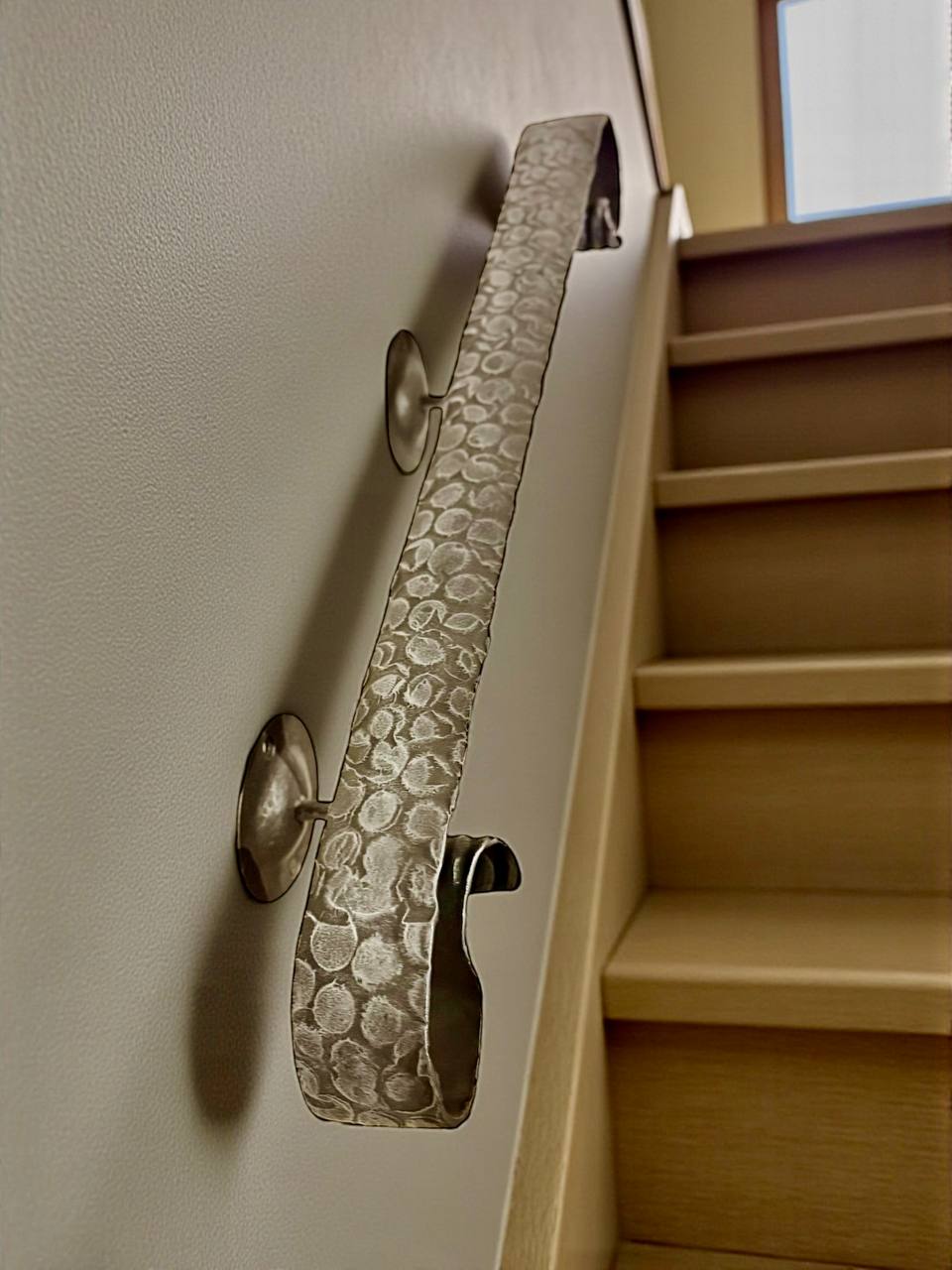 Modern loft forged handrail – minimalist steel railing for interior stairs, hammer-textured metal wall handrail made from solid 2-inch (50 mm) strap,industrial blacksmith art railing,custom size available