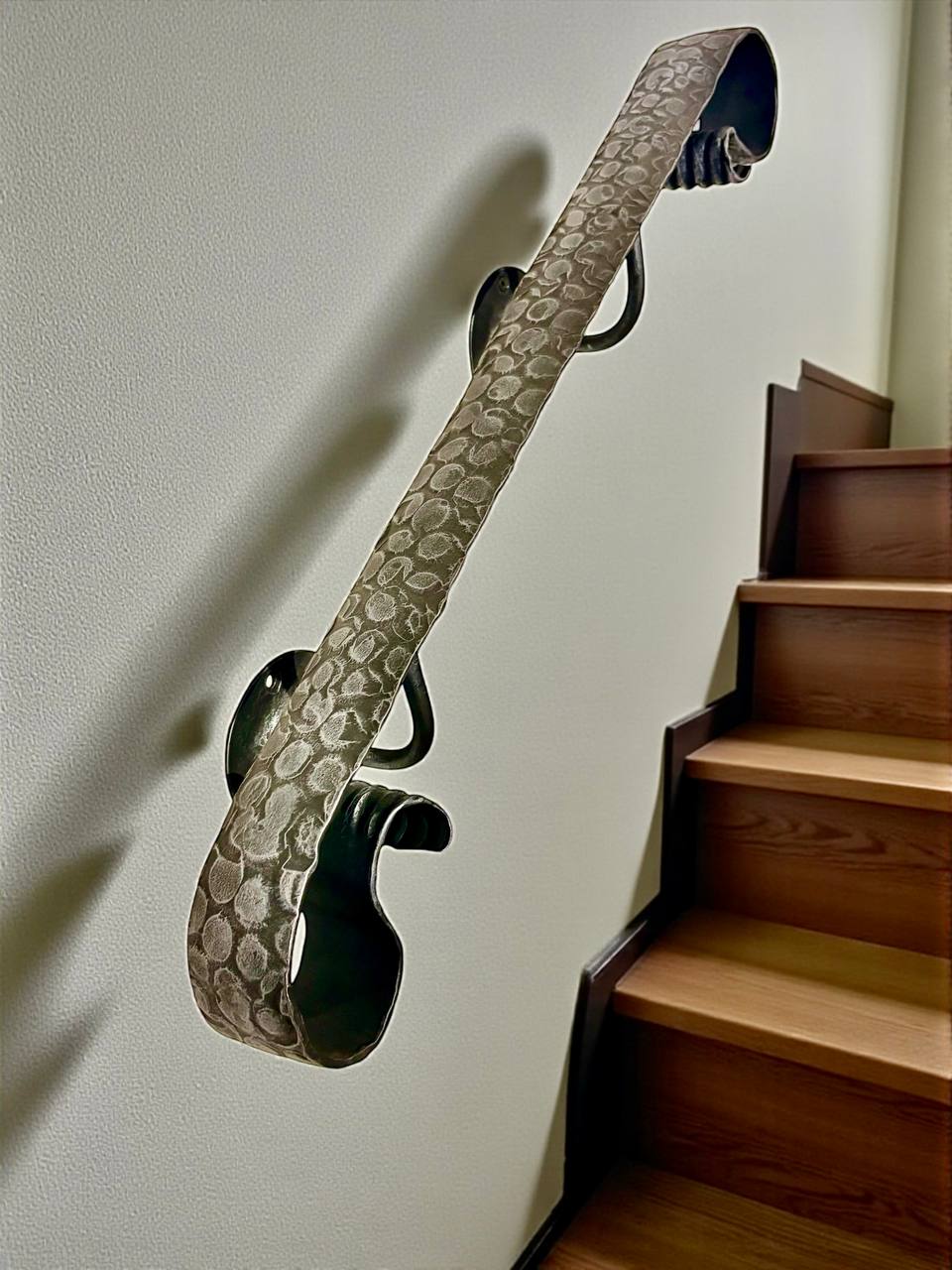 Modern loft forged handrail – minimalist steel railing for interior stairs, hammer-textured metal wall handrail made from solid 2-inch (50 mm) strap,industrial blacksmith art railing,custom size available