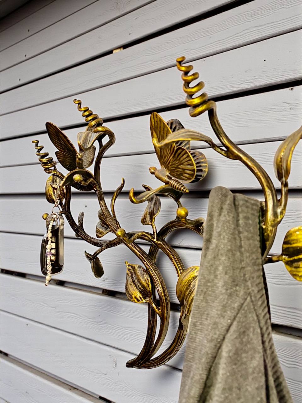 Christmas Gift ,Hand-Forged Butterfly Wall Art,Unique Metal Branch Hook Rack,Nature Inspired Sculpture,Holiday Gift for Mom,Home Decor